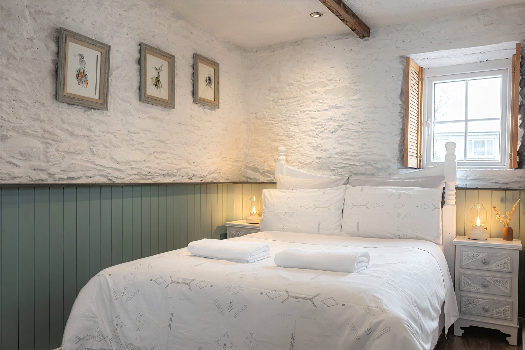 14-Pipers-Cottage-Interior-Ground-Floor-Bedroom-015892