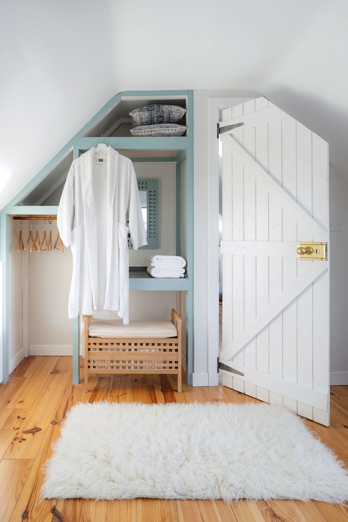 12-Ocean-Blue-Interior-First-Floor-Bedroom-02